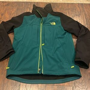 The North Face Apex Storm Peak Triclimate Jacket wind wall green black size M